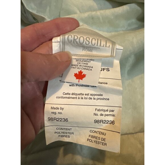 Croscill Home Retired Floral Spa Leaf Patterned Quilted Pillow Shams Standard Qu - Picture 3 of 6